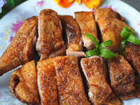 <b>香酥鸭腿 做法步骤</b>